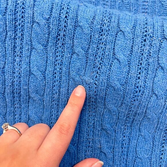 Vintage Abercrombie & Fitch Y2K Blue Cable Knit V-Neck Long Sweater L Preppy - Picture 4 of 5